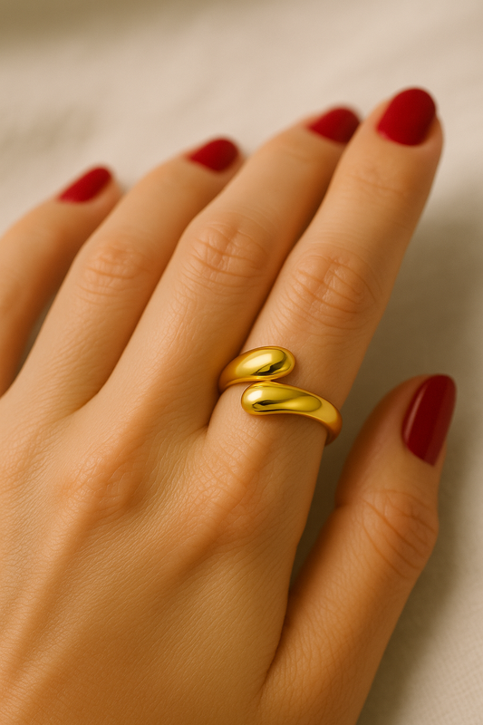 Mira - Gold Ring